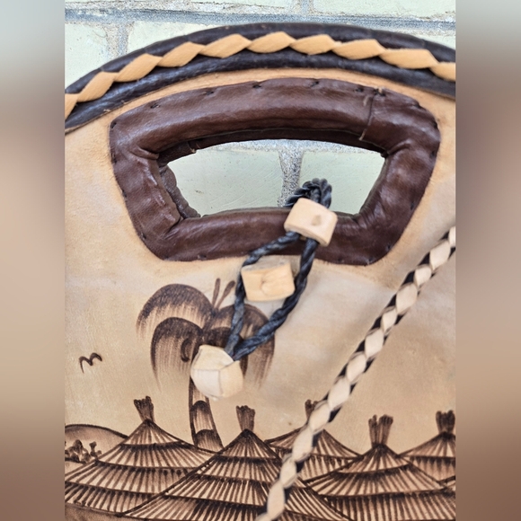 Vintage Leather Bag - Picture 7 of 11